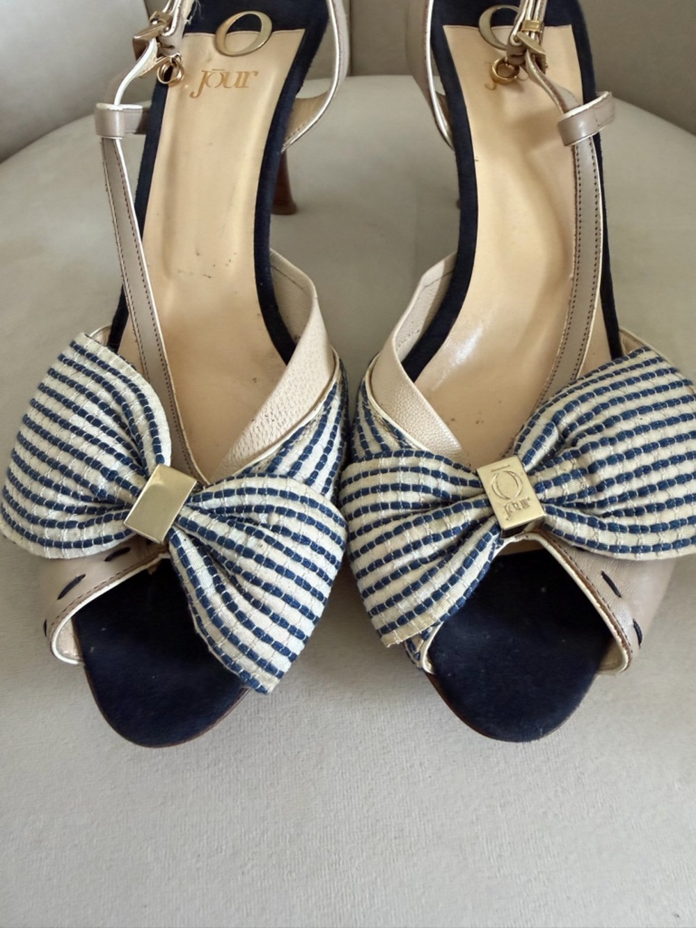 O Jour Vtg Bow-Accent Beige Slingback Heels Navy Stripes Open Toe Shoes Y2K 8 - Picture 5 of 13